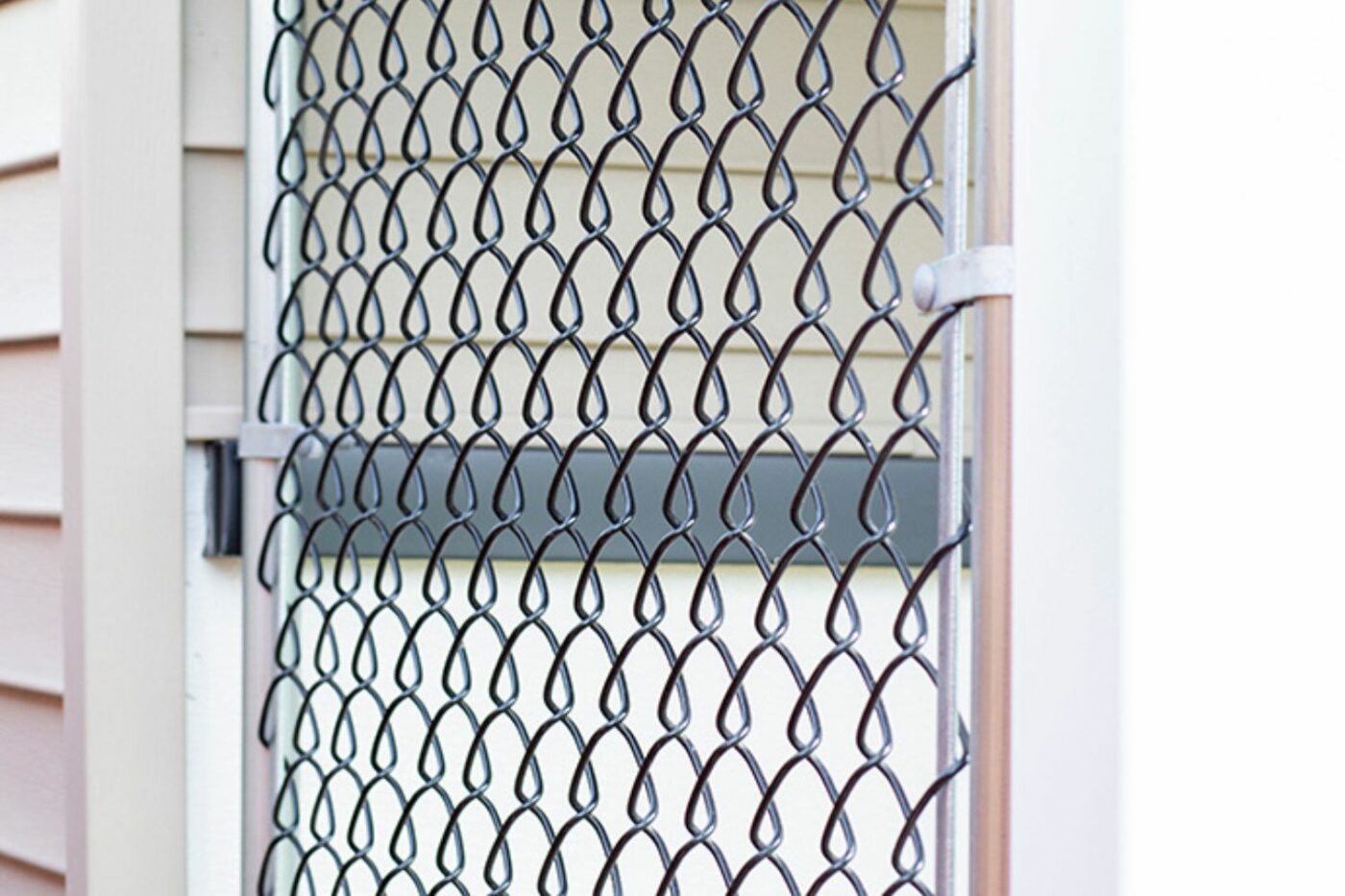 chain link panels- dog kennel fencing and flooring